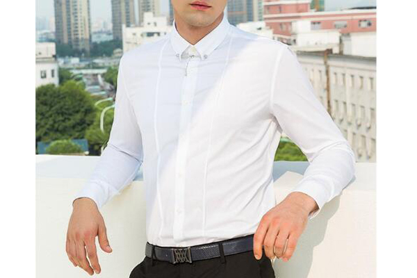 职业装定做厂家:专业打造企业形象的着装解决方案 职业装定做厂家:专业打造企业形象的着装解决方案